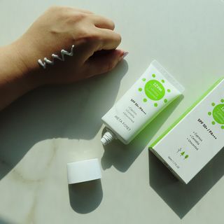 메타포레 12PM  카밍 선스크린 — 5점을 준 리뷰어가 2021년 8월 올린 사용 사진
