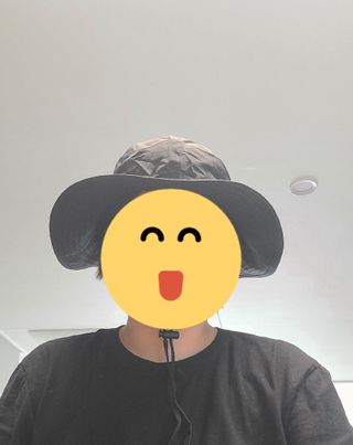 구김스★ [방수/UV차단]베이직 서핑햇 1.0 비치햇/해변모자/등산모자 *컬러 선택 가능 — 5점을 준 리뷰어가 2024년 11월 올린 사용 사진