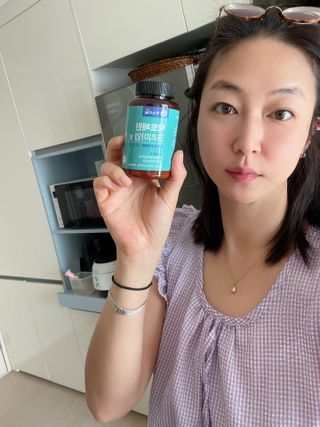 짱스마일 락토페린 프리미엄 정 1000ml x 60정 — 5점을 준 리뷰어가 2022년 12월 올린 사용 사진