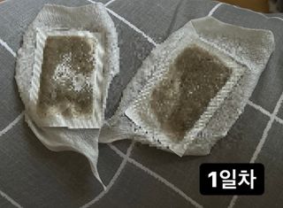 [레제르] 아로마 수액패치 발패치 30매입 -라벤더향/유칼립투스향/대나무향 — 5점을 준 리뷰어가 2022년 4월 올린 사용 사진
