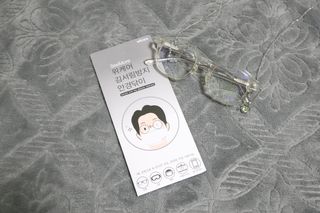 위케어 김서림방지 안경닦이 안티포그 극세사클리너 — 5점을 준 리뷰어가 2021년 2월 올린 사용 사진