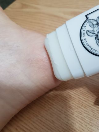 성분에디터 시어버터 아기발스틱 — 5점을 준 리뷰어가 2021년 6월 올린 사용 사진