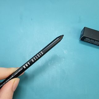 씨스터앤 더블이펙트 워터프루프 아이펜슬 11종 택 1 — 4.5점을 준 리뷰어가 2022년 1월 올린 사용 사진