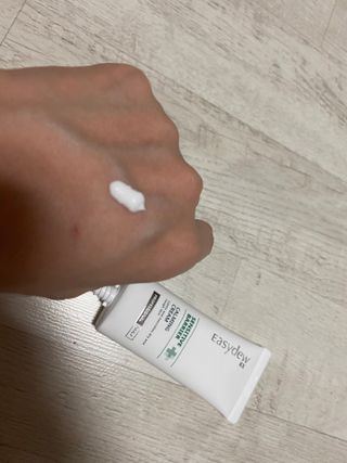 이지듀 RX 센시티브 베리어 카밍크림 — 5점을 준 리뷰어가 2021년 6월 올린 사용 사진