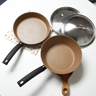 모멘토 마론 프라이팬 26cm 3종 (26cm팬/26cm웍팬/호환 스티머+돔뚜껑) — 5점을 준 리뷰어가 2022년 9월 올린 사용 사진