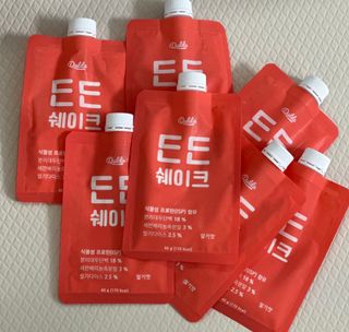 [덜다] 든든 식물성 단백질 쉐이크 40g X 7입 (곡물/딸기) — 5점을 준 리뷰어가 2023년 8월 올린 사용 사진