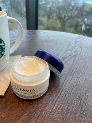 록타비아 Artisan Complete Face Cream — 5점을 준 리뷰어가 2023년 11월 올린 사용 사진