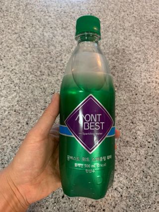 몽베스트 Montbest with Sparkling water Plain 20병 — 5점을 준 리뷰어가 2022년 12월 올린 사용 사진