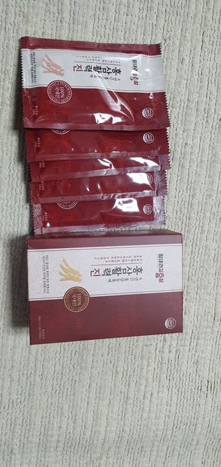 힘내라김홍삼 홍삼활력진 50ml x 5포 — 5점을 준 리뷰어가 2021년 3월 올린 사용 사진