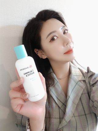 리더스코스메틱 리더스 카밍 바이오틱스 에센스 워터 — 5점을 준 리뷰어가 2021년 7월 올린 사용 사진