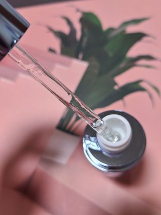 나우 [리브엠] 화해 1등 수분앰플 , 엑소코어 워터풀 텐션 앰플 — 5점을 준 리뷰어가 2023년 7월 올린 사용 사진