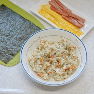 해풀잎 누구나 김밥*1ea [(혼합야채 35g *1ea,  김밥김 (5g, 5ea),  양념간장 (6g, 5ea), 참기름(5g, 2ea)] — 5점을 준 리뷰어가 2022년 5월 올린 사용 사진