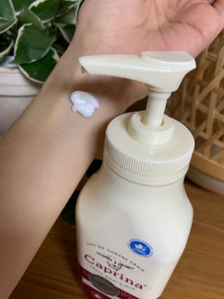 카프리나 프레쉬 산양밀크 모이스춰라이징 바디로션 350ml(오리지널향) — 5점을 준 리뷰어가 2022년 12월 올린 사용 사진