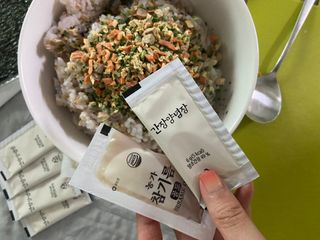 해풀잎 누구나 김밥*1ea [(혼합야채 35g *1ea,  김밥김 (5g, 5ea),  양념간장 (6g, 5ea), 참기름(5g, 2ea)] — 4점을 준 리뷰어가 2022년 7월 올린 사용 사진