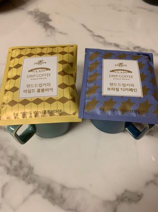 (주)쟈뎅 쟈뎅 클래스 핸드 드립 커피 10P 2종_디카페인 1종+랜덤 플레이버 1종 — 5점을 준 리뷰어가 2021년 3월 올린 사용 사진