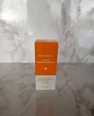 체르엠 스템앤셀 비타민 브라이트닝 에센스 30ml 1개 — 5점을 준 리뷰어가 2021년 11월 올린 사용 사진