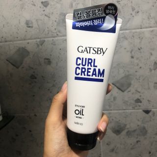 [갸스비] 곱슬 머리부터 파마까지 남자의 컬을 위한 갸스비 컬크림 — 5점을 준 리뷰어가 2021년 10월 올린 사용 사진