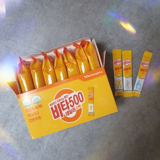 [광동제약] 비타500데일리스틱70포&굿즈3종 — 5점을 준 리뷰어가 2021년 10월 올린 사용 사진