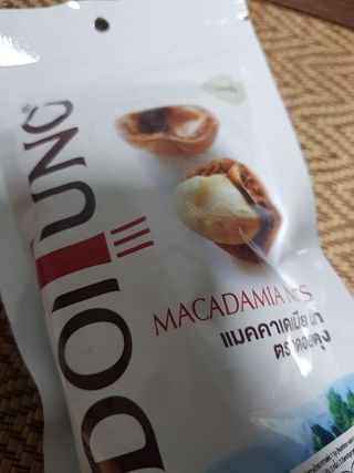 도이퉁 마카다미아 넛 90g  로얄 마카넛 오리지널 쏠트 허니 — 5점을 준 리뷰어가 2021년 3월 올린 사용 사진