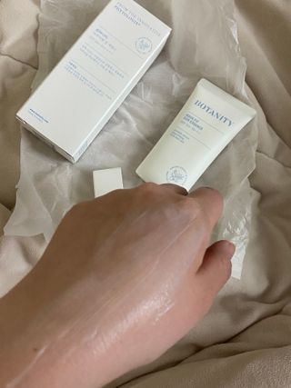보타니티 촉촉수분자차 아쿠아핏 선 에센스 50ml + 보송톤업자차 징크 선 로션 50ml SPF50+ PA++++ (4/25) — 3.5점을 준 리뷰어가 2022년 4월 올린 사용 사진