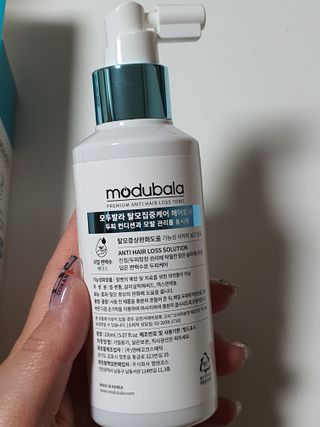 모두발라 탈모집중케어 헤어토닉 — 5점을 준 리뷰어가 2021년 12월 올린 사용 사진