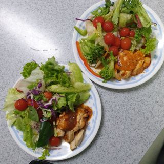 굽네몰 [굽네] 소스가 맛있는 닭가슴살 슬라이스 4종 — 5점을 준 리뷰어가 2021년 11월 올린 사용 사진