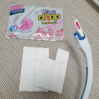 이지드롭 핸들+리필세트 변기청소 화장실세제 화장실찌든때 내가키운다 이지현 변기청소 미우새 청소용품 — 5점을 준 리뷰어가 2022년 1월 올린 사용 사진