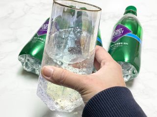 몽베스트 Montbest with Sparkling water Plain 20병 — 5점을 준 리뷰어가 2022년 12월 올린 사용 사진