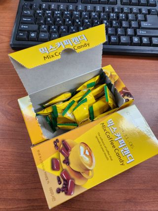 (주) 피치코리아 믹스커피캔디76g x2개입 — 5점을 준 리뷰어가 2022년 11월 올린 사용 사진