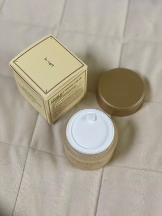 Dr.느루벗 느루벗 링클 솔루션 콘센트레이트 스네일 탄력 달팽이 크림 80g — 5점을 준 리뷰어가 2021년 3월 올린 사용 사진