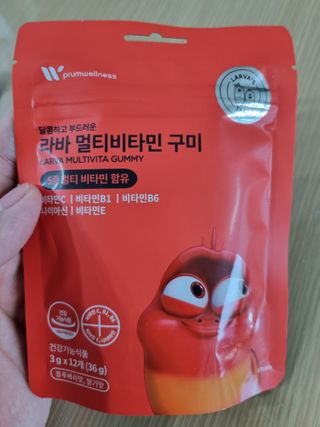 [푸름웰니스] 라바 멀티비타민 구미 36g — 5점을 준 리뷰어가 2021년 12월 올린 사용 사진