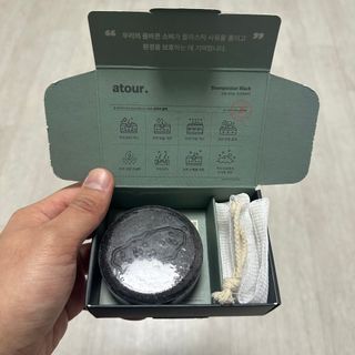 free [아토르] 9종 임상완료 아토르 다름 샴푸바_블랙  프리미엄 두피 케어 샴푸바 — 5점을 준 리뷰어가 2023년 12월 올린 사용 사진