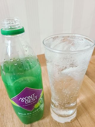 몽베스트 Montbest with Sparkling water Lime20병 — 5점을 준 리뷰어가 2021년 10월 올린 사용 사진