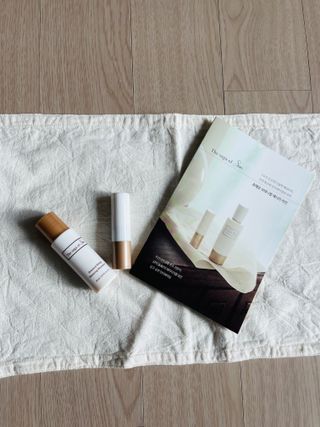 더사가오브수 [사가수] 효혜윤 보태니컬 에너지 에센스인로션 20ml /아이포올 스틱 3g — 5점을 준 리뷰어가 2023년 2월 올린 사용 사진