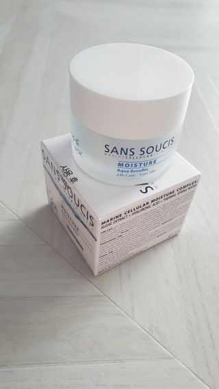 산수시 아쿠아 베네핏 24h 수부지 물광 속건조 수분크림 50ml — 5점을 준 리뷰어가 2021년 7월 올린 사용 사진
