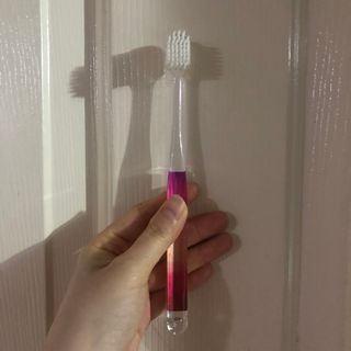 에브리모먼트 에브리 모먼트 칫솔 Every moment toothbrush — 5점을 준 리뷰어가 2022년 2월 올린 사용 사진