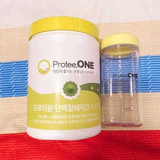 프로티원 단백질쉐이크 녹차맛 2주분 1통+보틀 — 5점을 준 리뷰어가 2021년 4월 올린 사용 사진