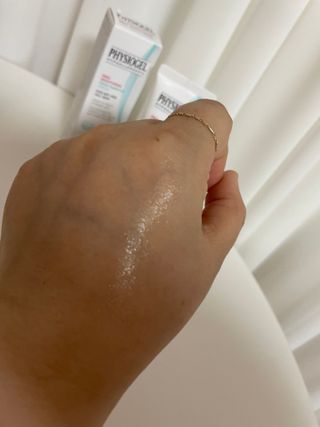 피지오겔 레드수딩 시카밸런스 크림 50ml — 4.5점을 준 리뷰어가 2022년 4월 올린 사용 사진