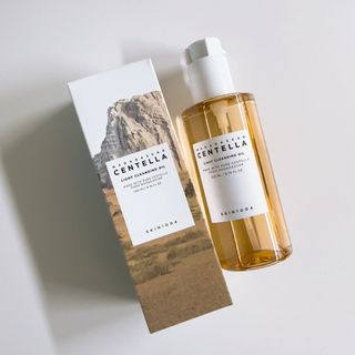 스킨1004 [SKIN1004] 마다가스카르 센텔라 라이트 클렌징 오일 200ml — 5점을 준 리뷰어가 2024년 8월 올린 사용 사진