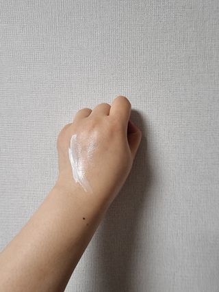 산수시 아쿠아 베네핏 24h 수부지 물광 속건조 수분크림 50ml — 5점을 준 리뷰어가 2021년 6월 올린 사용 사진