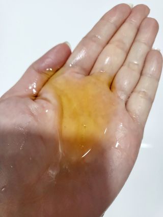 체코 비건화장품 마뉴팍투라 향좋은 천연 맥주샴푸 — 5점을 준 리뷰어가 2022년 5월 올린 사용 사진