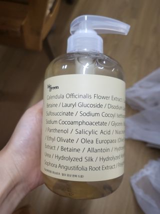 빅그린 안티 헤어로스 탈모 카렌듈라 바이옴 샴푸 500ml (지성두피용) — 4점을 준 리뷰어가 2022년 8월 올린 사용 사진