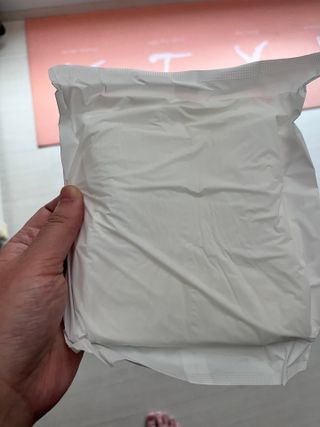 N[템포 ] 패드 내추럴 순면 입는 오버나이트 5P * 2개 — 5점을 준 리뷰어가 2024년 6월 올린 사용 사진