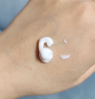 카프리나 산양밀크 모이스춰라이징 바디로션 350ml(오리지널향) — 3.5점을 준 리뷰어가 2023년 4월 올린 사용 사진