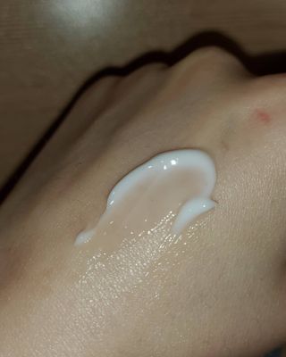 Dr.느루벗 느루벗 모이스쳐 24 크림 — 4점을 준 리뷰어가 2021년 3월 올린 사용 사진