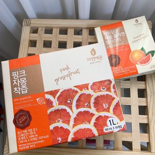 자연에온 핑크 자몽 착즙 100mL 10개입 1BOX +가 득담은 자몽 콜라겐 젤리스틱 1BOX — 5점을 준 리뷰어가 2021년 6월 올린 사용 사진