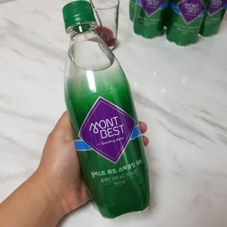 몽베스트 Montbest with Sparkling water Plain 20병 — 5점을 준 리뷰어가 2022년 6월 올린 사용 사진