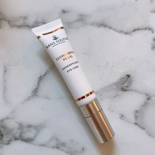 산수시 일루미네이팅 펄 영양 다크서클 스틱 아이 크림 케어 15ml — 5점을 준 리뷰어가 2021년 6월 올린 사용 사진