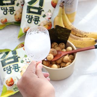 오리온 오징어땅콩의 짭짤고소 신제품, 구운김땅콩 — 5점을 준 리뷰어가 2022년 5월 올린 사용 사진