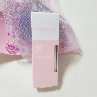 [후르디아] 모공블러 비건 선 프라이머 — 5점을 준 리뷰어가 2022년 6월 올린 사용 사진